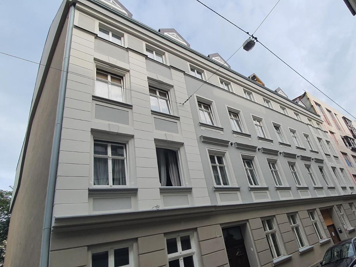 Old Town Apartment Познань Экстерьер фото