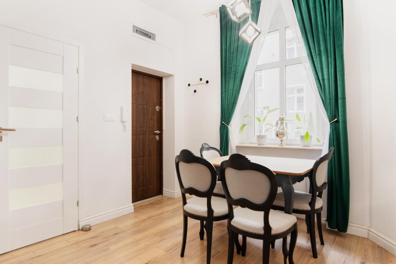 Old Town Apartment Познань Экстерьер фото